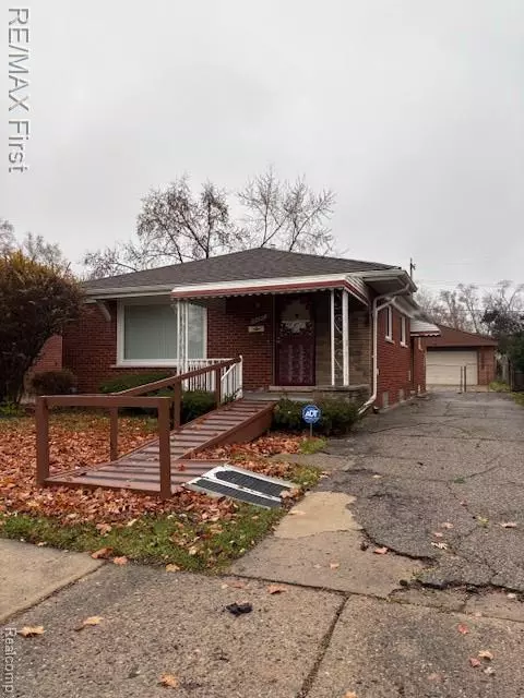 19490 Archer Street, Detroit, MI 48219