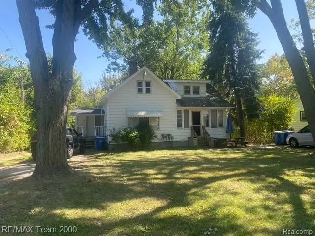 Waterford, MI 48328,137 Coleman (unit 3) Drive