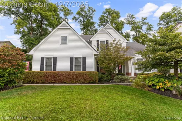 2028 Applebrook Drive, Commerce Twp, MI 48382