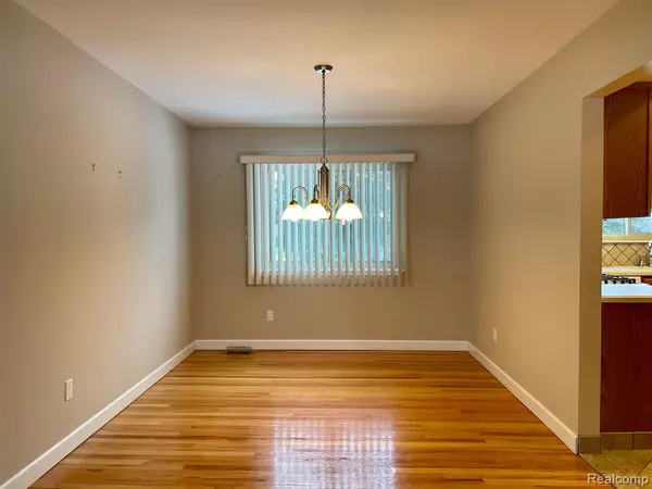 Troy, MI 48085,4886 HUBBARD Drive