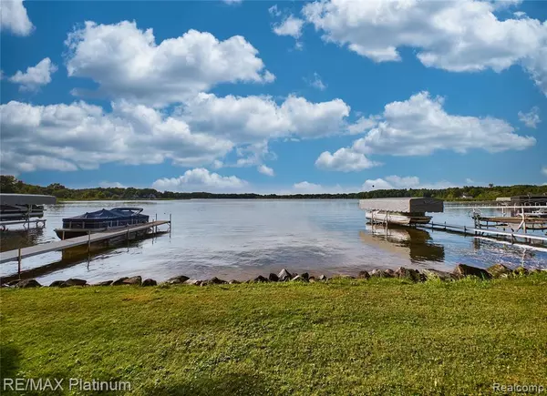 Brighton, MI 48116,4357 Skusa Drive