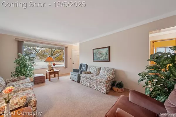 Warren, MI 48092,29659 Van Laan Drive