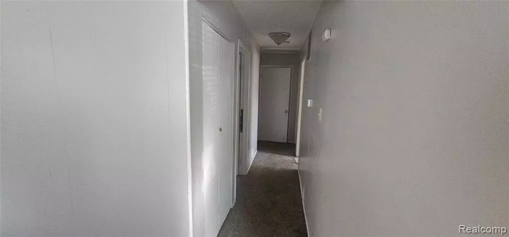 Ecorse, MI 48229,3953 19th Street