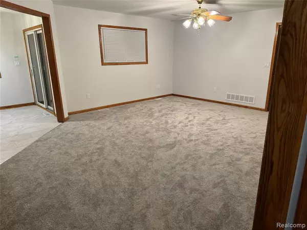 Carleton, MI 48117,12464 Maxwell Road