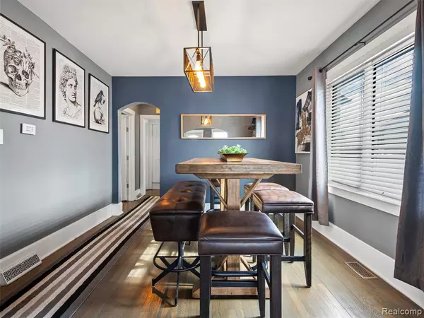 Hazel Park, MI 48030,23110 Carlisle Avenue