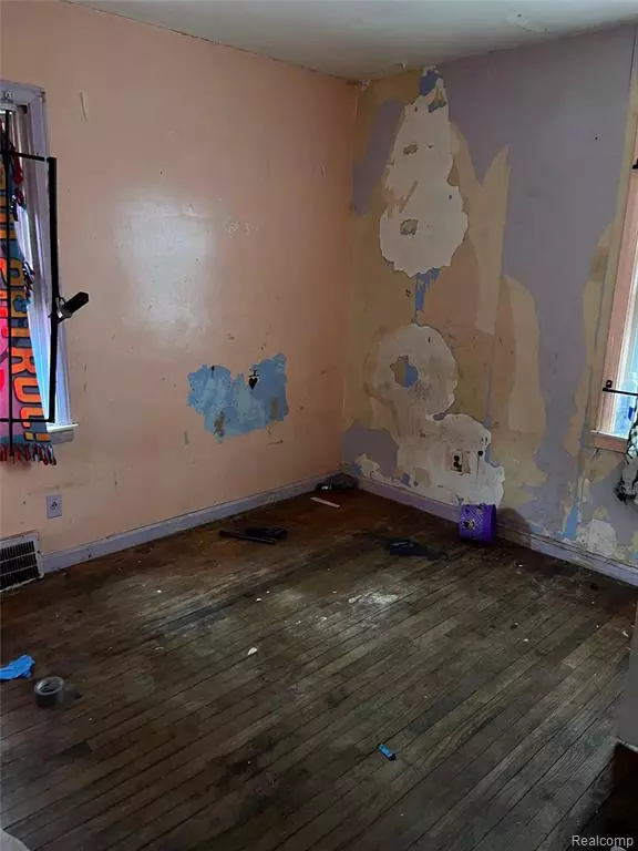 Detroit, MI 48219,17524 Heyden Street