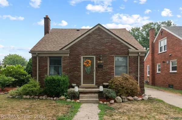 2020 Kingsbury Avenue, Dearborn, MI 48128