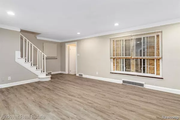 Detroit, MI 48224,5574 Buckingham Avenue