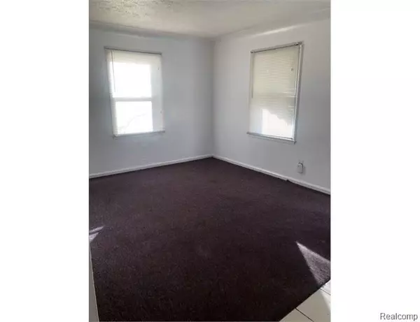 Detroit, MI 48228,8468 MINOCK Street