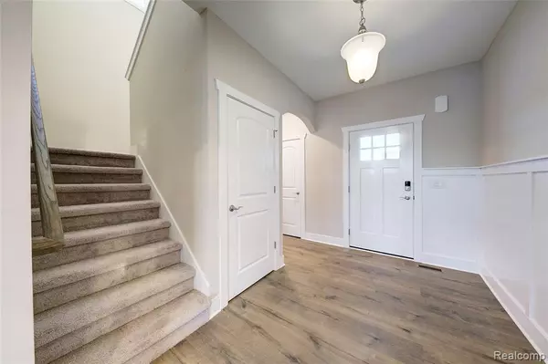 Howell, MI 48843,515 Round Rock