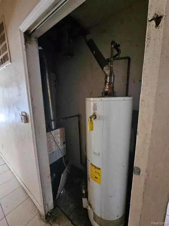 Detroit, MI 48215,4337 Algonquin Street