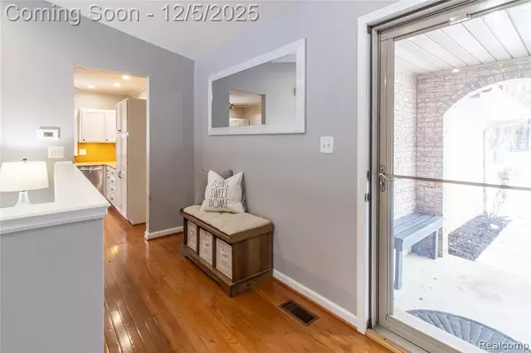 Canton, MI 48187,41870 Winter Court