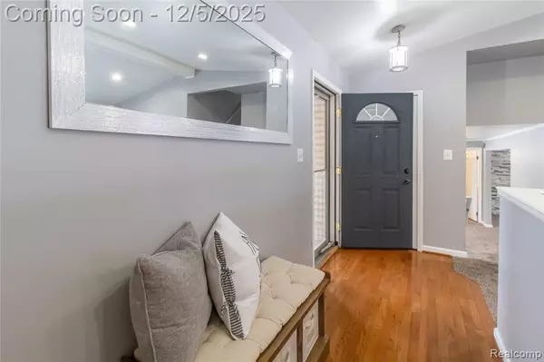 Canton, MI 48187,41870 Winter Court