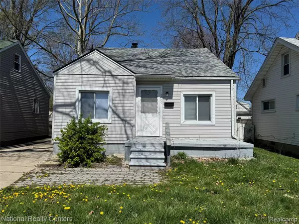 8709 Toepfer Road, Warren, MI 48089