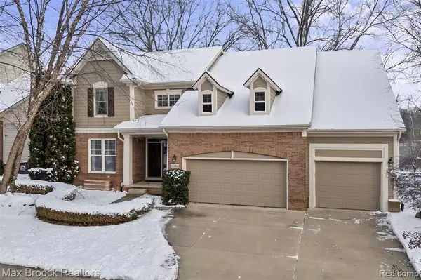 Commerce Twp, MI 48382,6144 Strawberry Circle