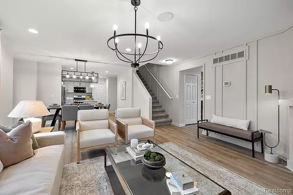 Farmington Hills, MI 48334,28181 Rollcrest