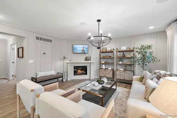 Farmington Hills, MI 48334,28181 Rollcrest