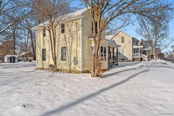 Flint, MI 48502,1114 S Grand Traverse St