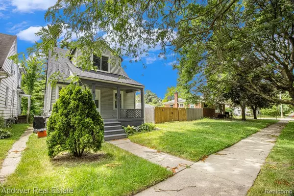 Hazel Park, MI 48030,449 W Evelyn Avenue