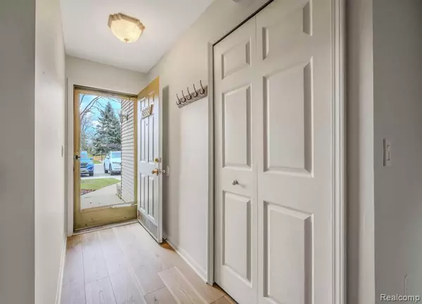 Canton, MI 48187,42538 Lilley Pointe Drive