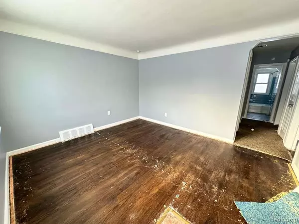 Detroit, MI 48228,8685 Vaughan Street