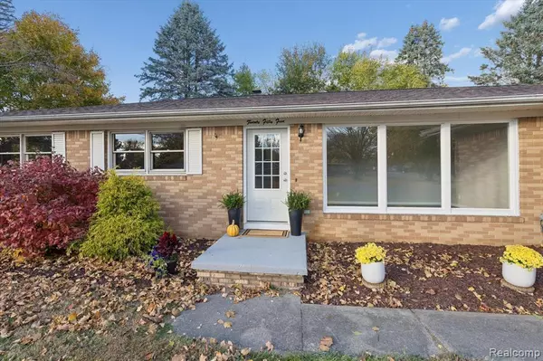 Charlotte, MI 48813,2055 Holly Drive