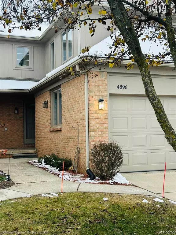 Shelby Twp, MI 48316,4896 Royal Cove Drive
