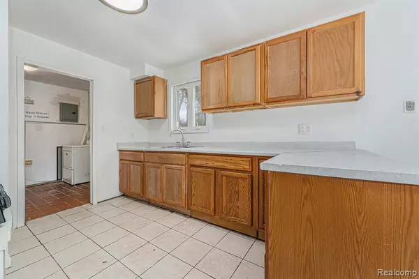 Detroit, MI 48223,14387 Auburn Street