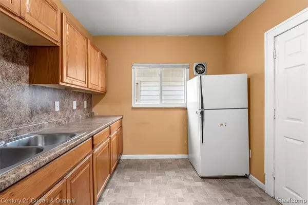 Dearborn, MI 48126,6559 Barrie Street