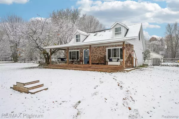 8566 Meyers Lane, Pinckney, MI 48169