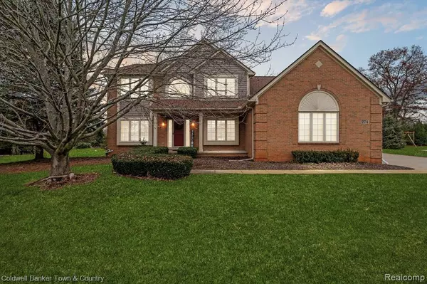 274 Carnoustie, Highland, MI