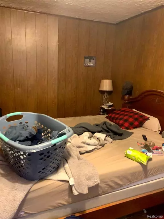 Lansing, MI 48917,122 Hathaway Street