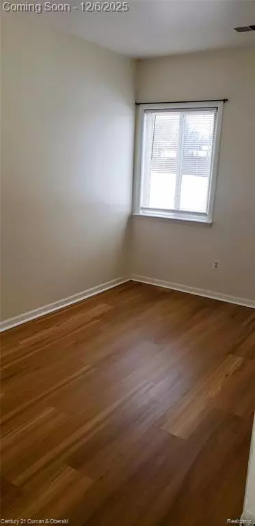 Allen Park, MI 48101,10185 Allen Pointe Drive