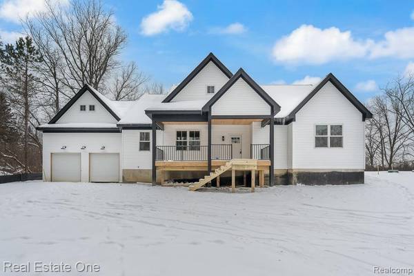 225 E Predmore Road, Oakland, MI