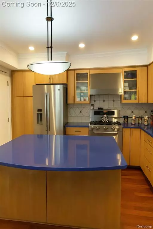 West Bloomfield, MI,7174 Creeks Crossing Crossing