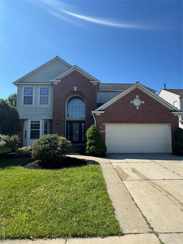 7586 KENSINGTON Drive, Ypsilanti, MI 48197