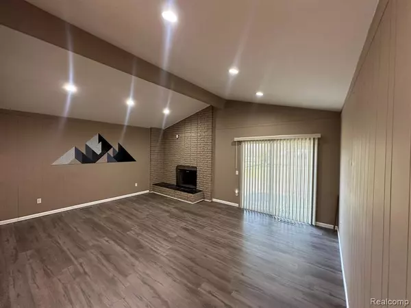 Sterling Heights, MI 48310,3217 Barton Drive