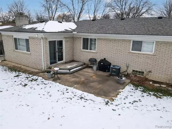 Clinton Twp, MI 48038,16224 Terra Bella Street