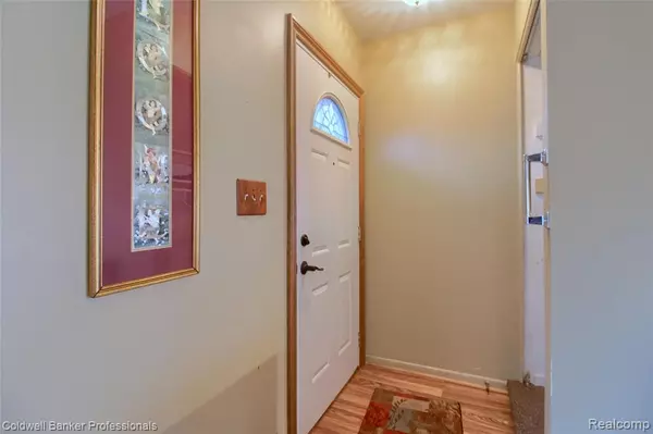 Westland, MI,33708 Tawas Trail