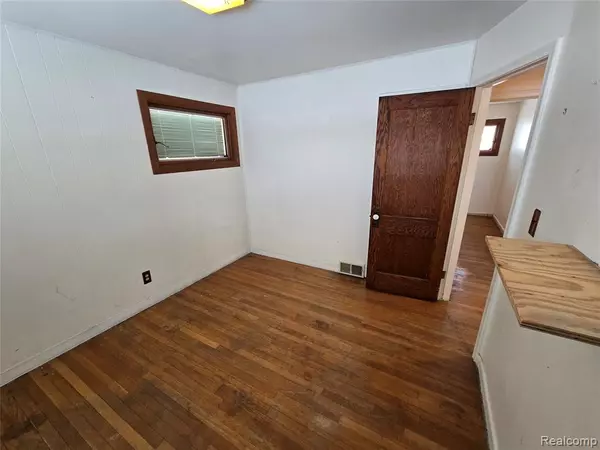 Lincoln Park, MI 48146,3009 Alper Avenue