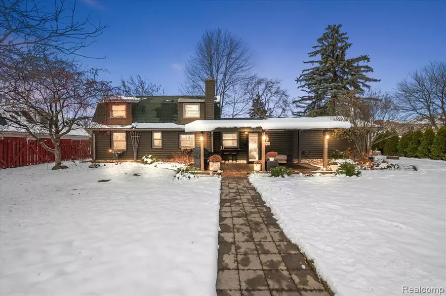 8402 27 Mile / Edmund Lane, Washington, MI