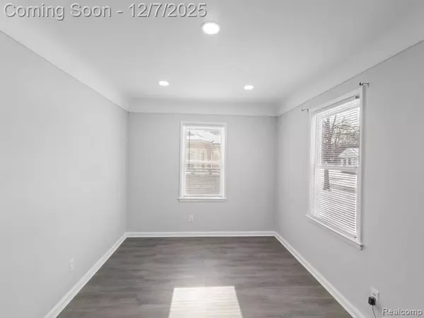 Detroit, MI 48228,6736 Penrod Street