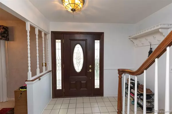 Warren, MI 48088,30988 Moroso Drive