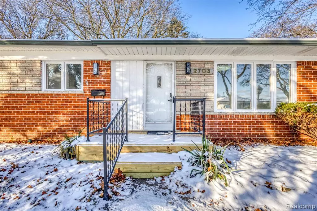 Troy, MI 48083,2703 Downey Drive