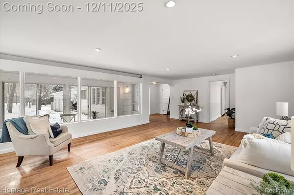 Waterford, MI 48328,251 Doremus Avenue