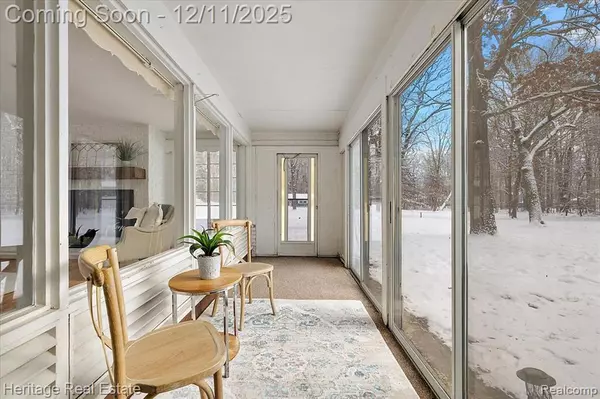 Waterford, MI 48328,251 Doremus Avenue