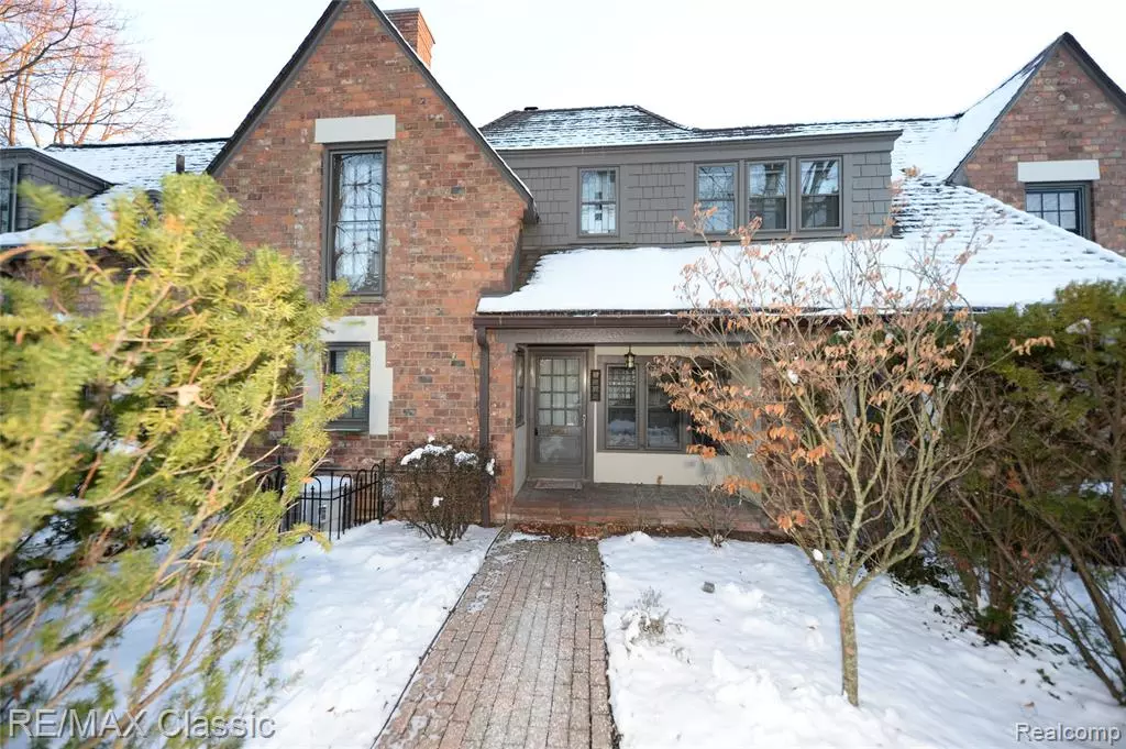 Birmingham, MI 48009,1060 Wimbleton Drive