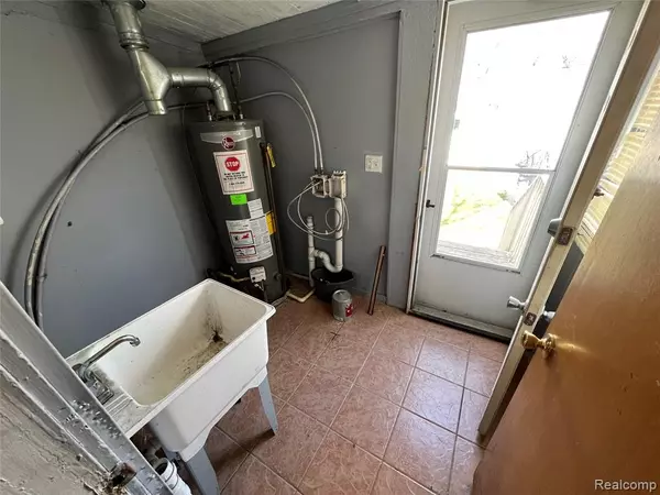 Warren, MI 48091,6819 Meadow Avenue 6819 Meadow Avenue