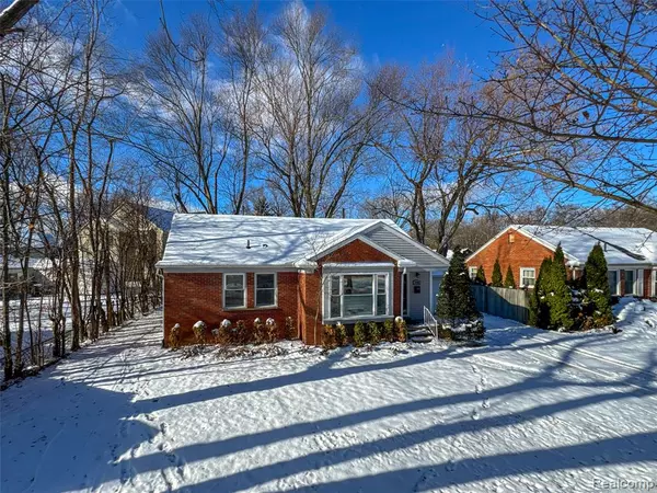 Birmingham, MI 48009,1186 S Eton Street