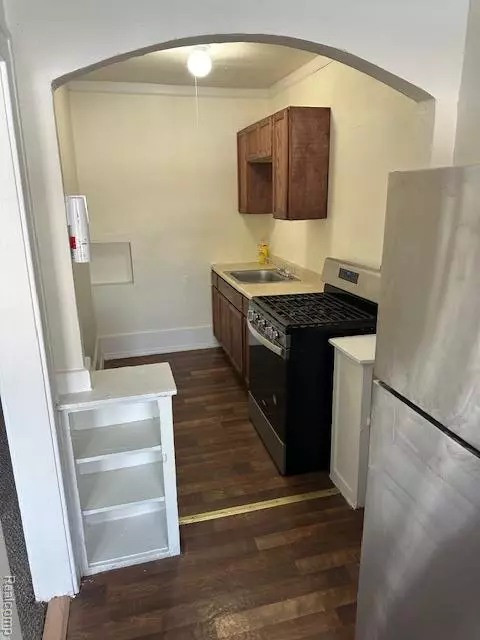 Detroit, MI 48206,7536 Dunedin # 6 Street